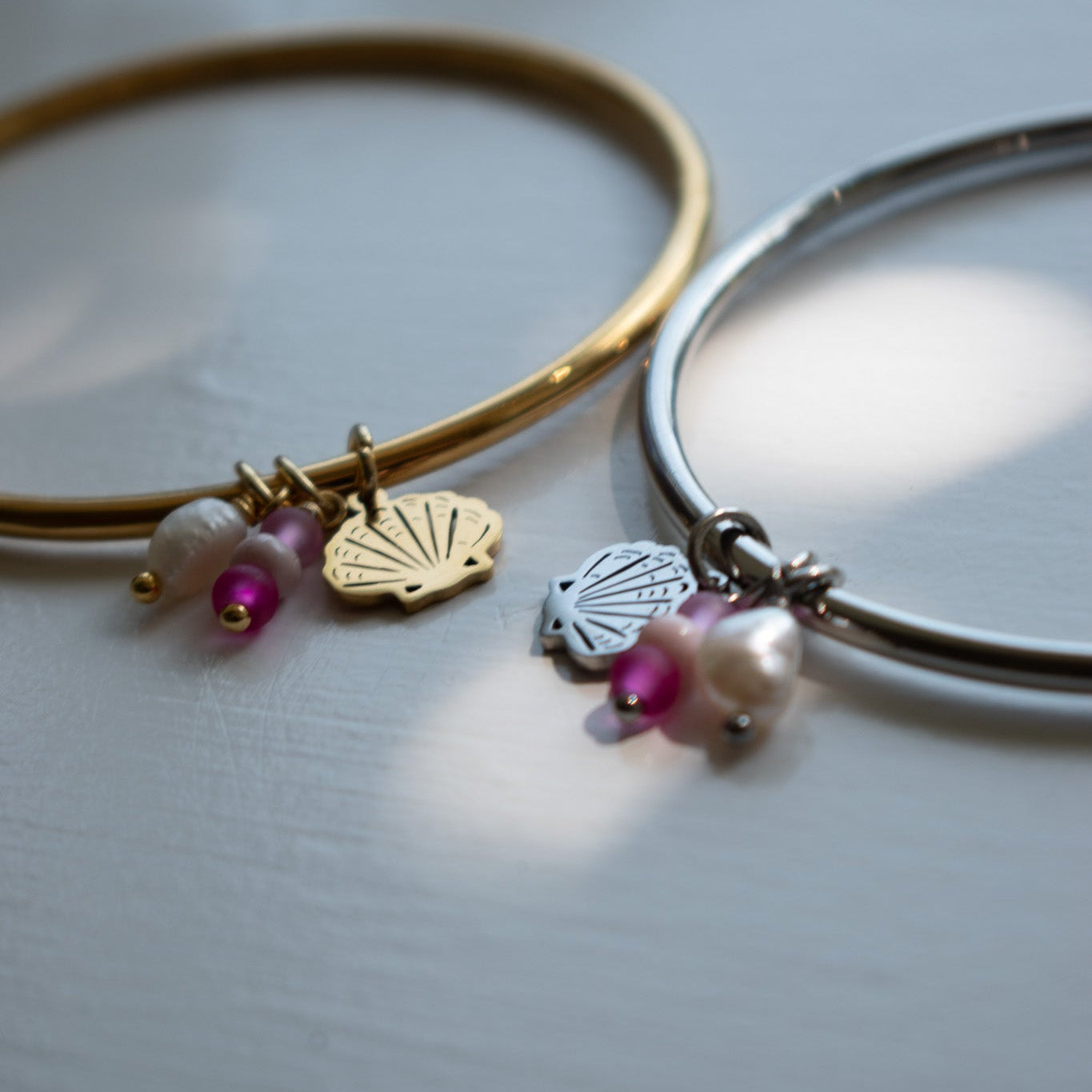 Gold Shell Charm Bangle