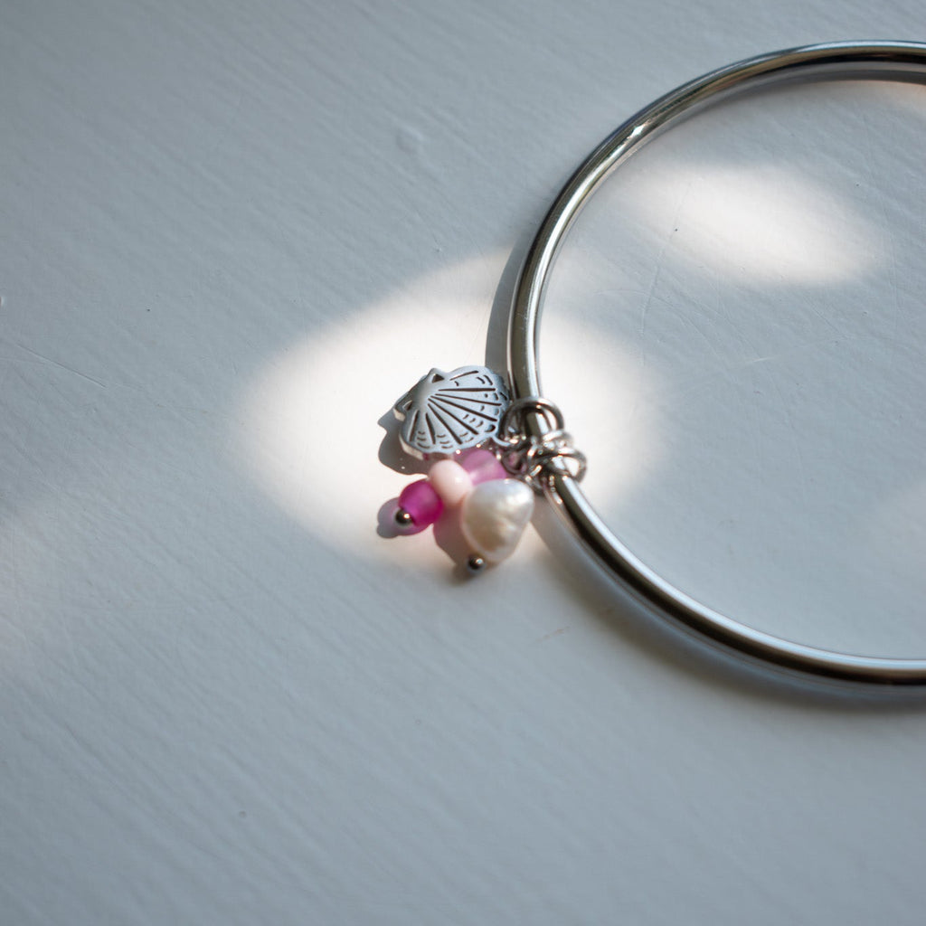 Silver Shell Charm Bangle