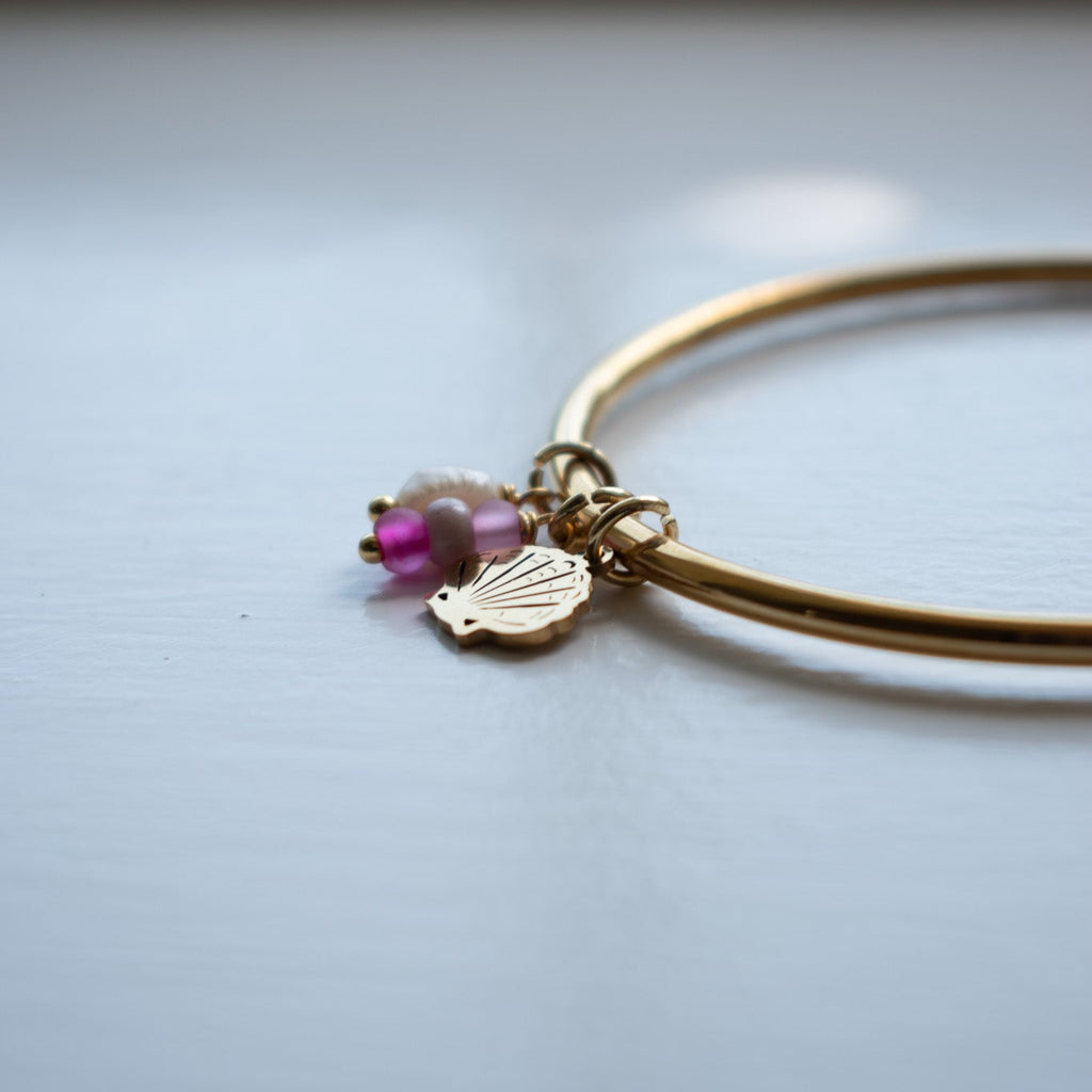 Gold Shell Charm Bangle
