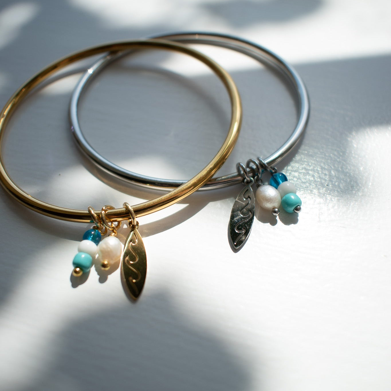 Silver Surfboard Charm Bangle