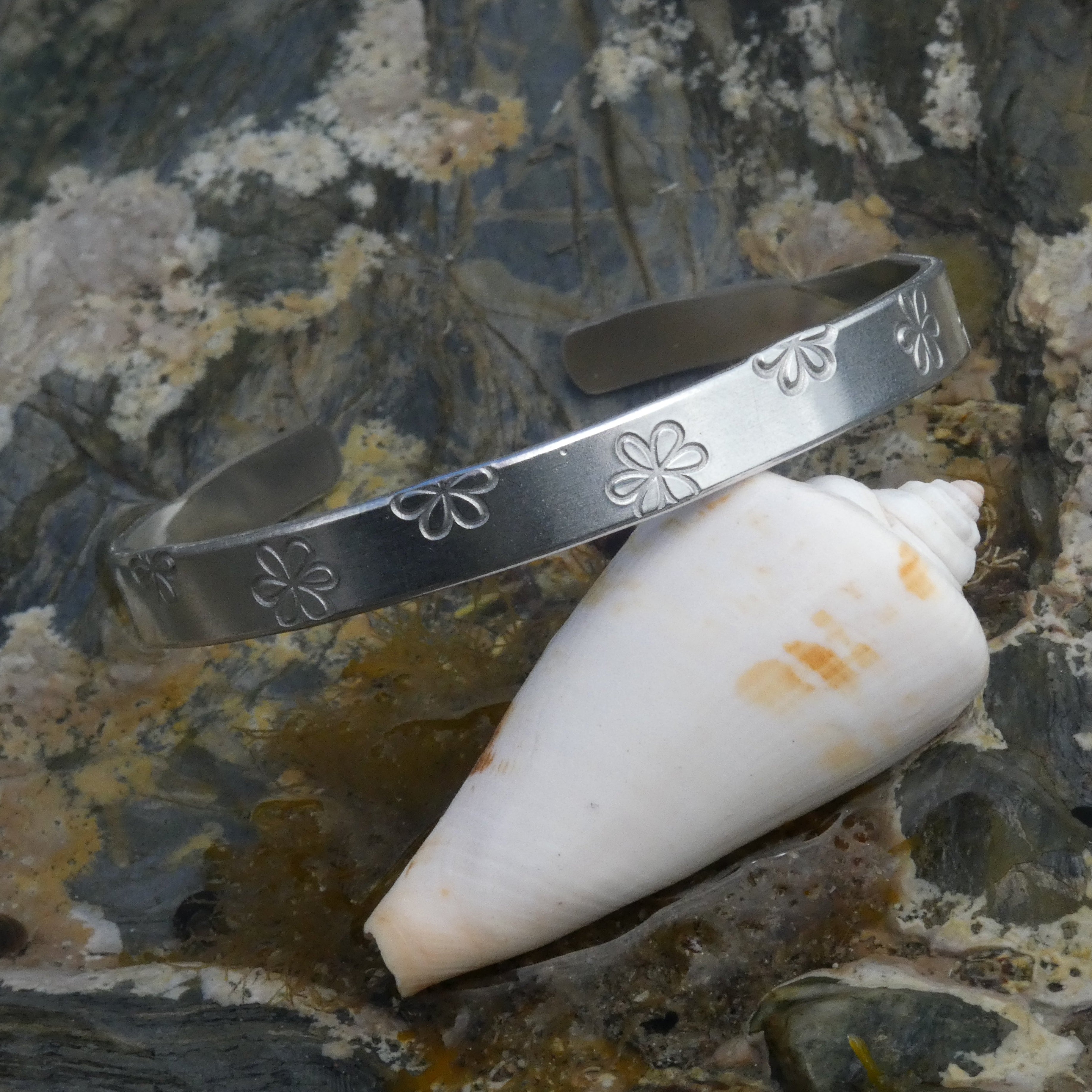 Silver Ditzy Daisy Hand-Stamped Bangle